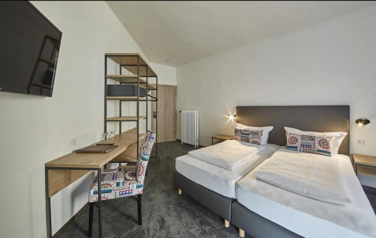 Gaestehaus Zur Traube ไรล์ ภายนอก รูปภาพ