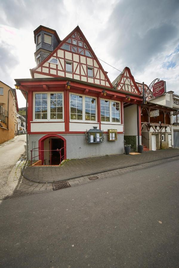 Gaestehaus Zur Traube ไรล์ ภายนอก รูปภาพ