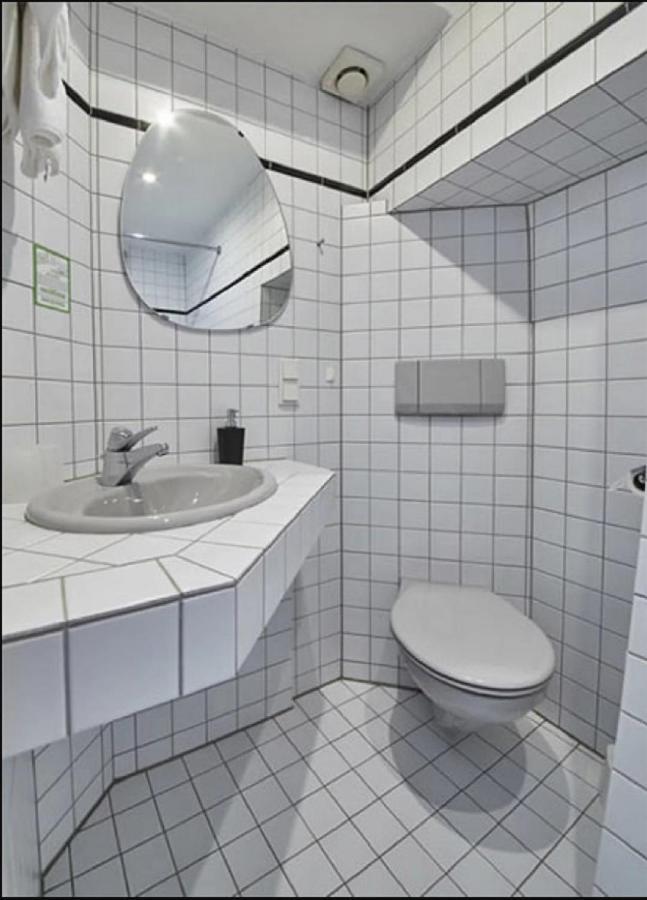 Gaestehaus Zur Traube ไรล์ ภายนอก รูปภาพ