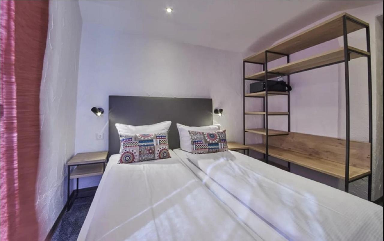 Gaestehaus Zur Traube ไรล์ ภายนอก รูปภาพ